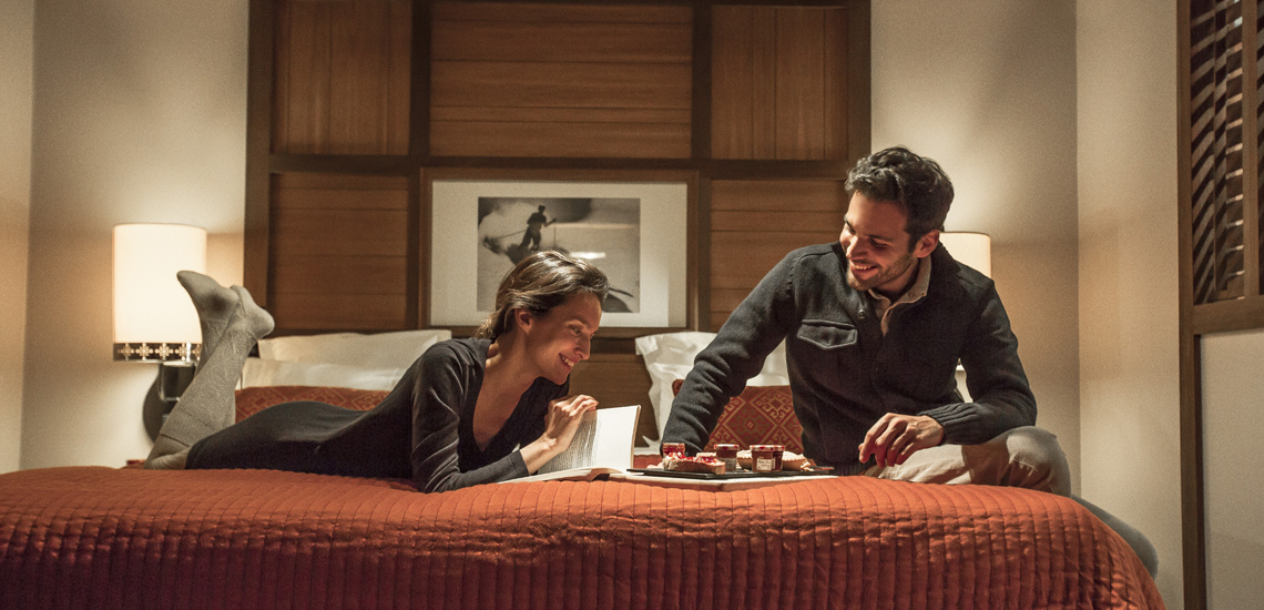 Photo d'un couple dans la chambre du Club Med